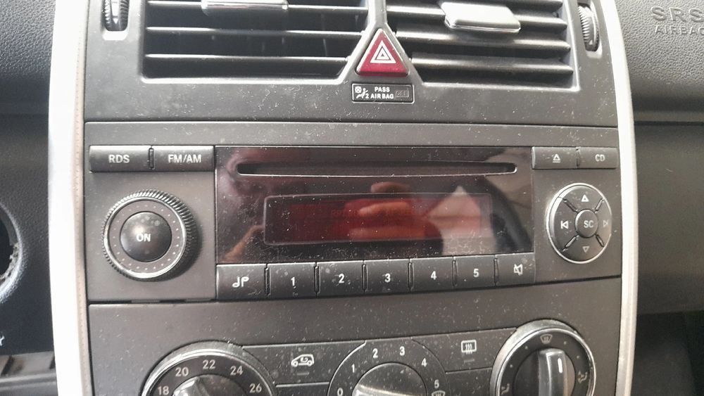 Rádio / auto-rádio MERCEDES-BENZ Classe A (W169)