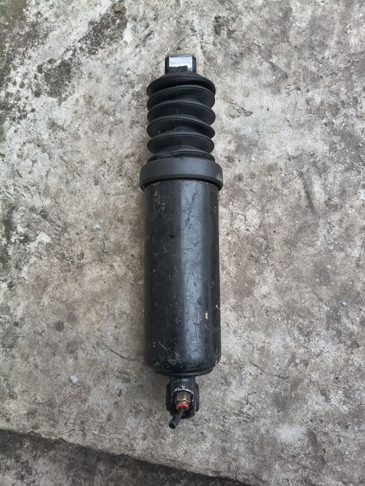 Harley Davidson амортизатор 1шт