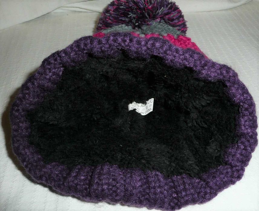 Nowa  czapka zimowa UNIWERSALNY ROZMIAR