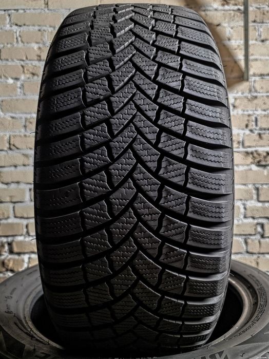 Зимові 225/50r17 Bridgestone | 2025 | 9/8mm | Комплект / 4шт | Ідеальний технічний стан, без пошкоджень, без ремонтів, без дефектів | Преміум шини