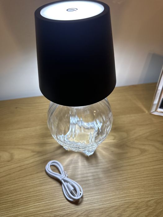 Candeeiro de belissima garrafa de vinho do Porto