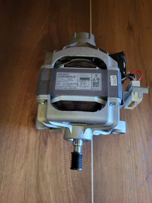 Silnik do pralki Candy Hoover  41044614