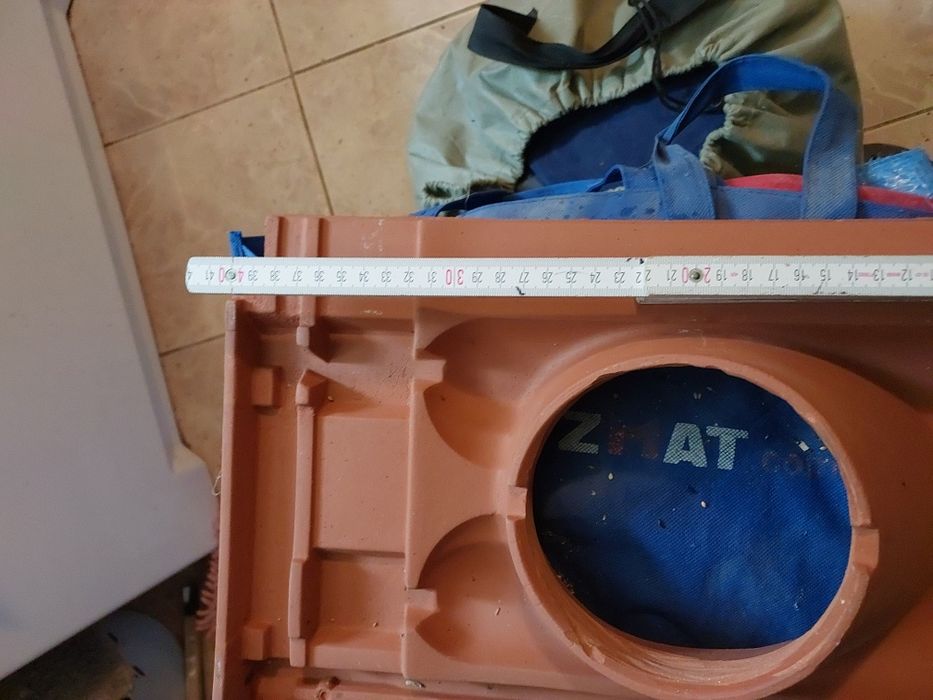 Sprzedam kominek ceramiczny nowy razem dachówką do dachówki marsylki