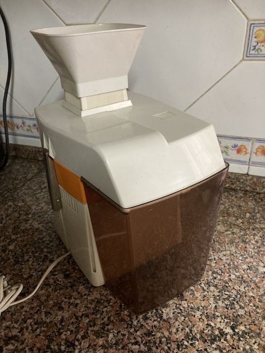 Maquina de fazer sumos em bom estado