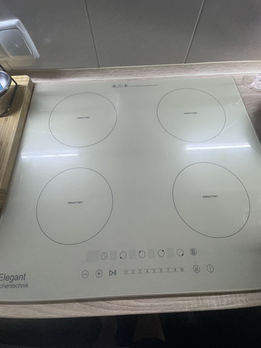 Індукційна варильна поверхня ELEGANT  розбито скло .  .