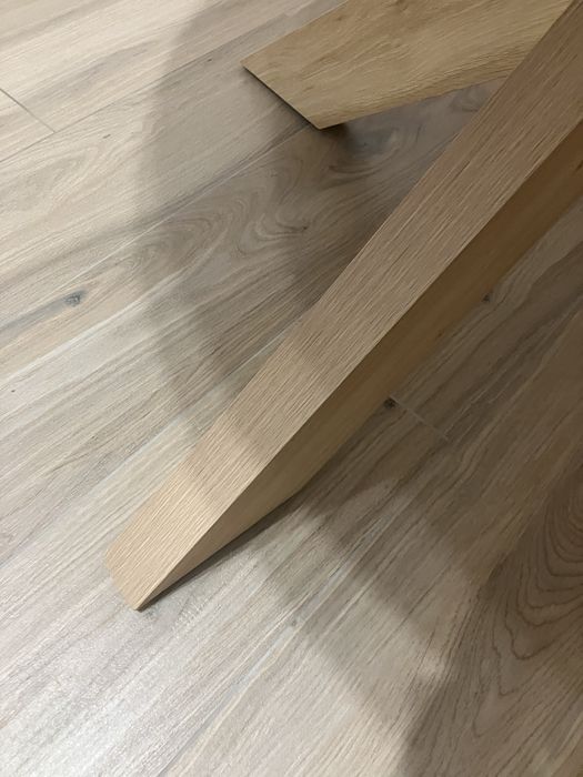 Кухонний круглий стіл в ідеальному стані терміново