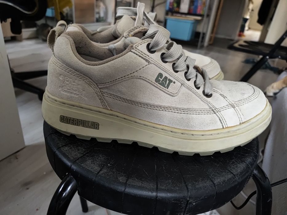 Buty sneakers zamszowe Caterpillar rozmiar  40