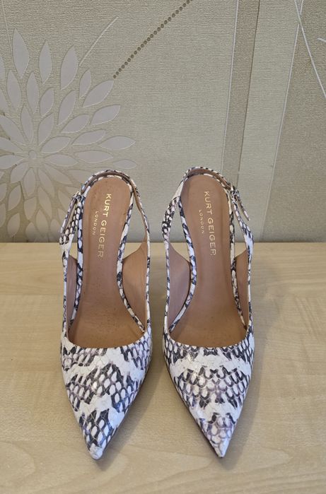 Жіночі туфлі слінгбеки Kurt Geiger London розмір 39