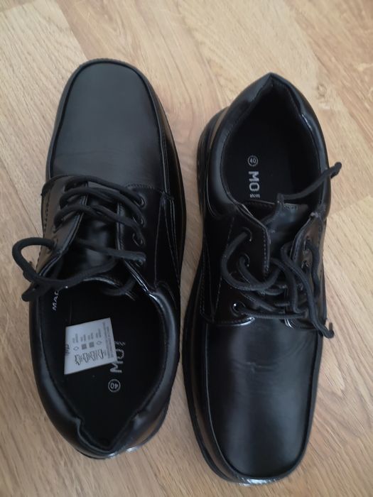 Sapatos Homem novos