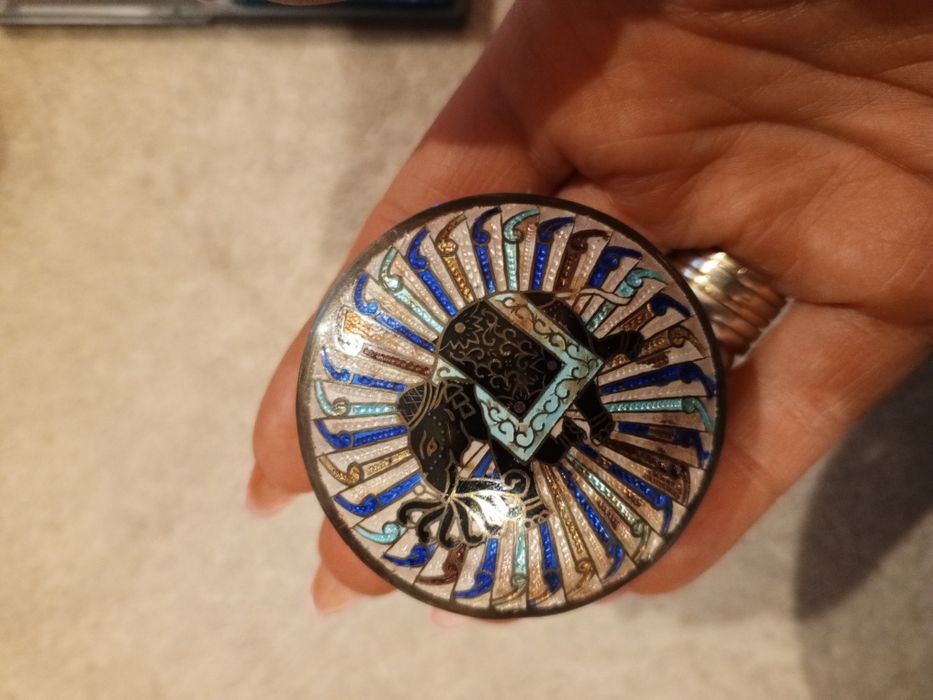 Sprzedam srebrne pudełko puzderko na drobiazgi