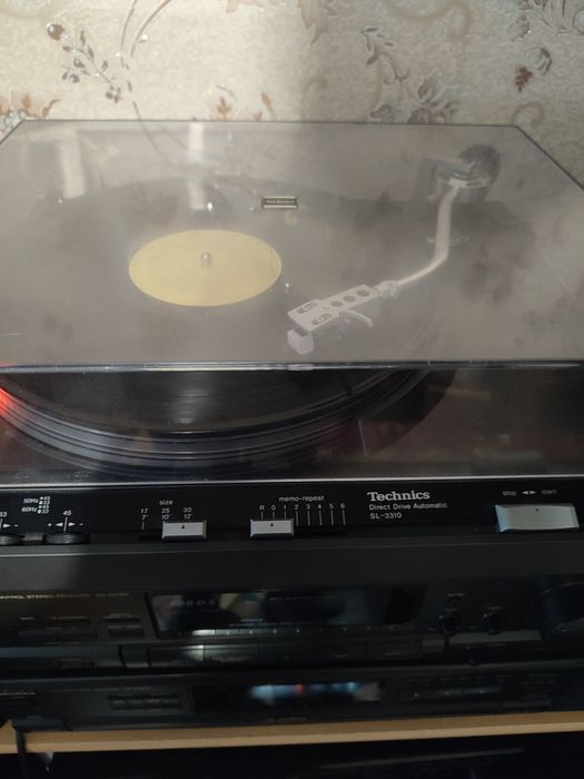 Проигрыватель technics SL-3310