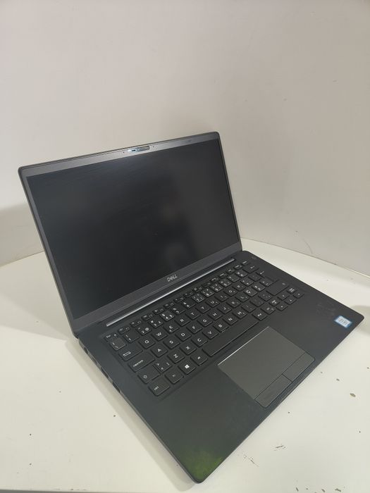 Dell Latitude 7400