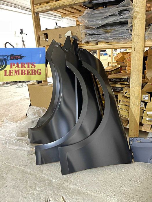 Крило переднє на Audi Q3  Ауді