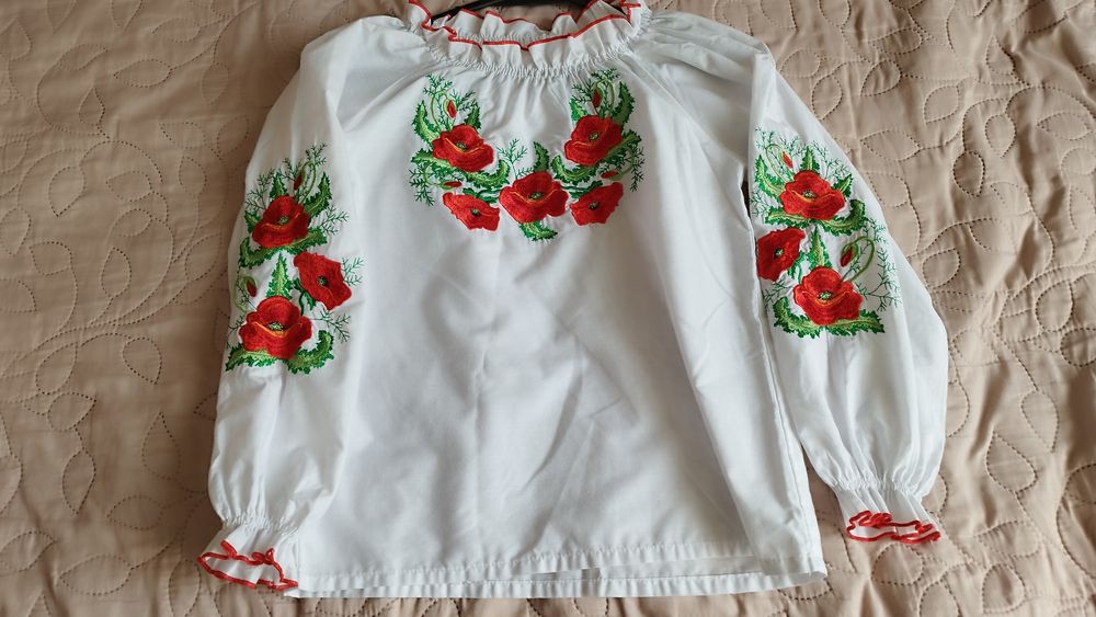 Продам вишиванку.