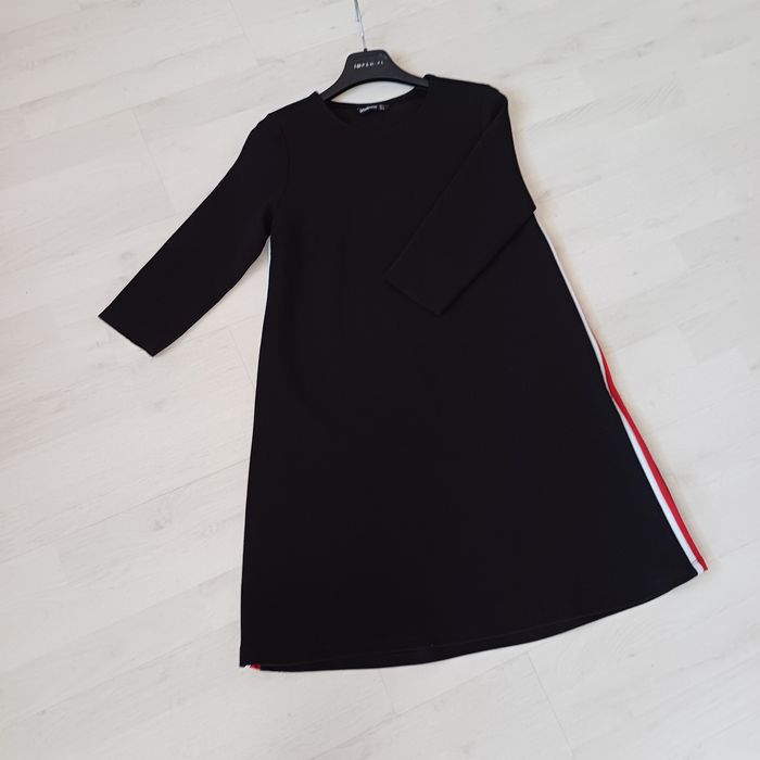 Sukienka Stradivarius r.36