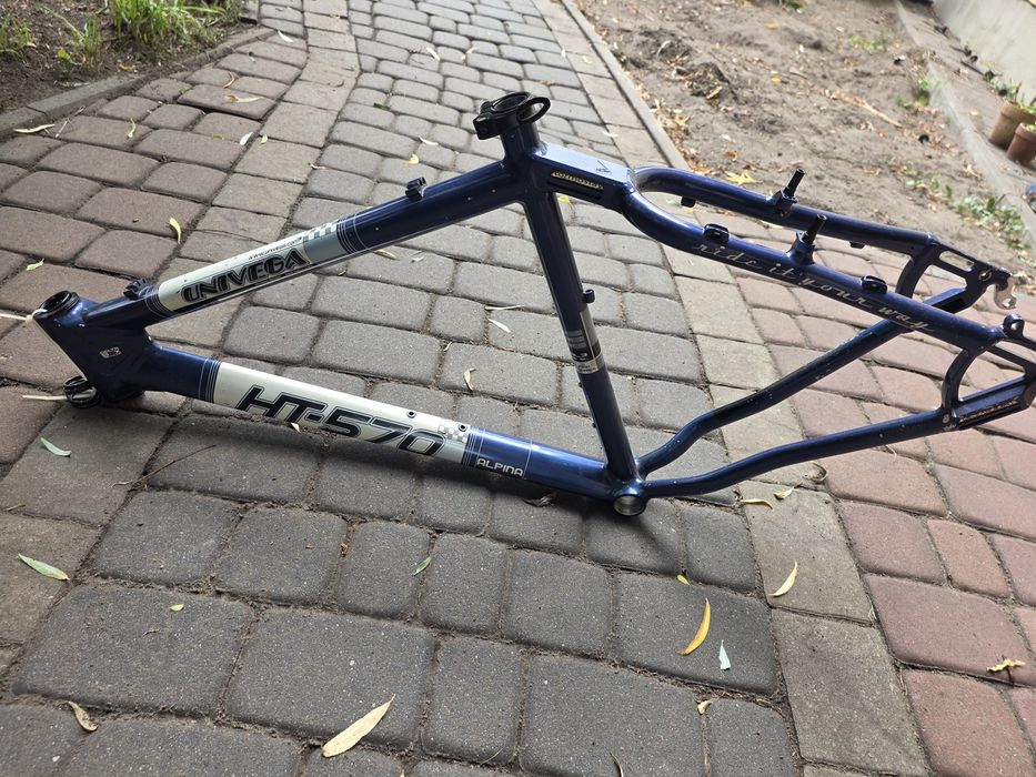 Rama rowerowa Univega Alpina
