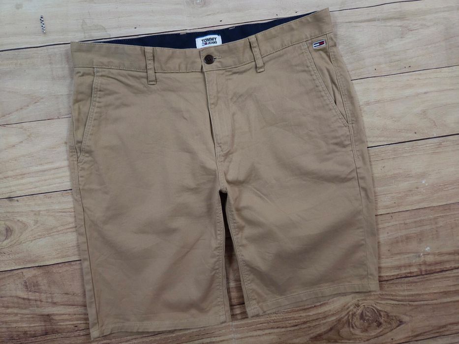 TOMMY JEANS TJM Essential Chino Short Męskie Spodenki r. 36