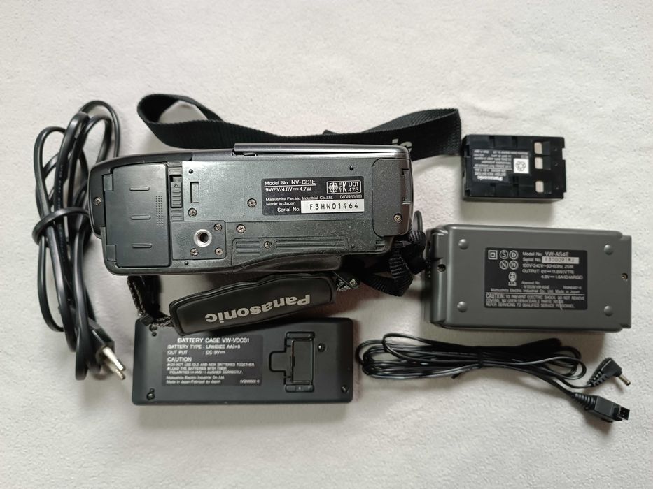 Kamera Panasonic model NV-CS1E