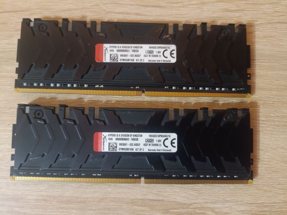 HyperX 16 GB (2x8GB) DDR4 3200 MHz Predator RGB