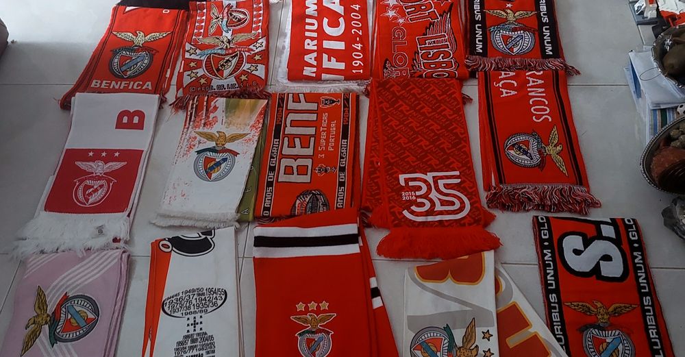 25 Cachecois do Benfica