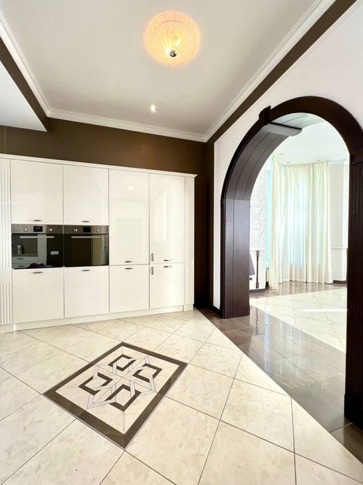 Здам в оренду будинок,Сокольники,700м2,вулиця Білоі акаціі