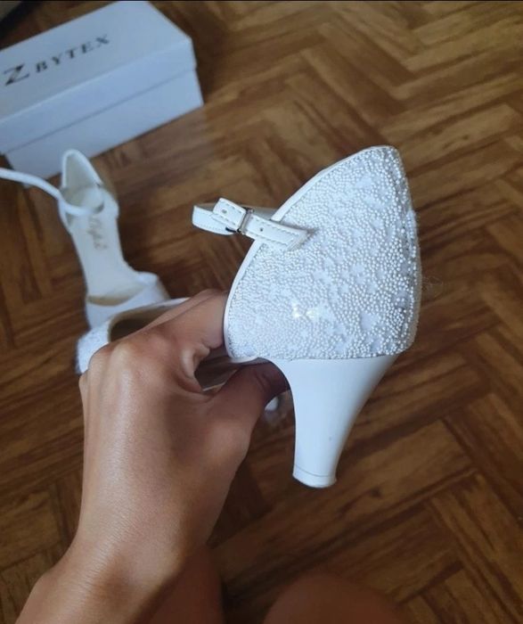 buty ślubne rozm. 38
