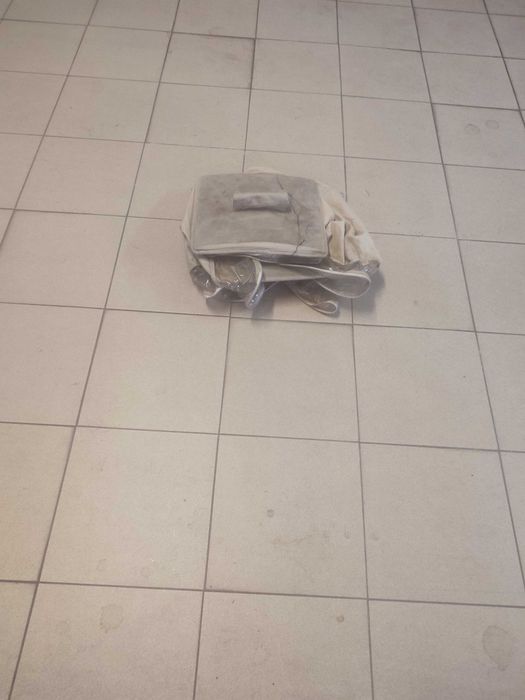 Prateleira para calçado e arrumação