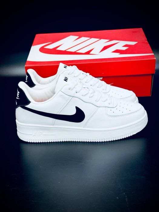 Кросовки мужские найк найки на лето белые кожаные красовки nike Nike топ качество красавки найк лето стильные красивки найк