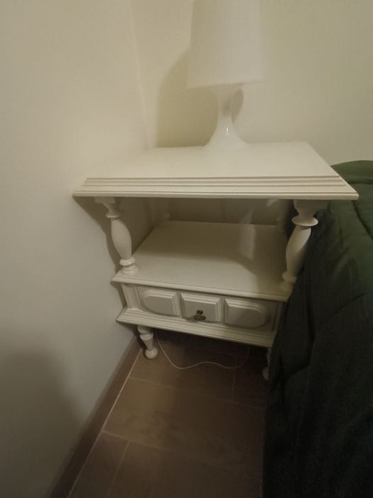 Cama de casal - Somier com arrumação + colchão