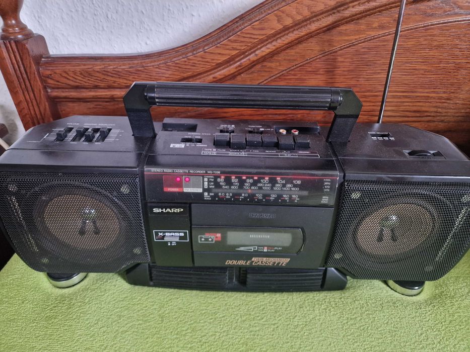 Boombox kasety audio glosniki