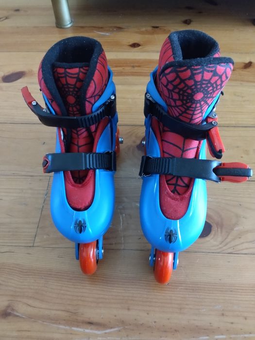 Patins homem aranha como novos