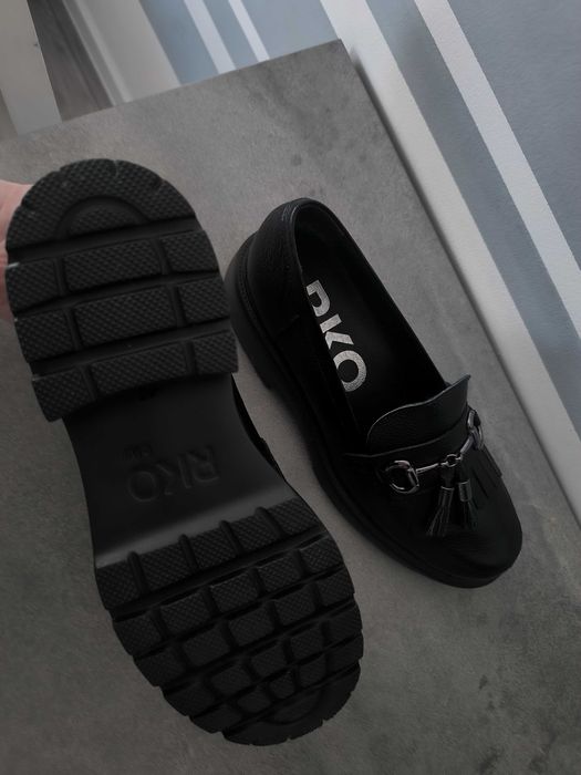 Nowe czarne skórzane mokasyny Ryłko RKO