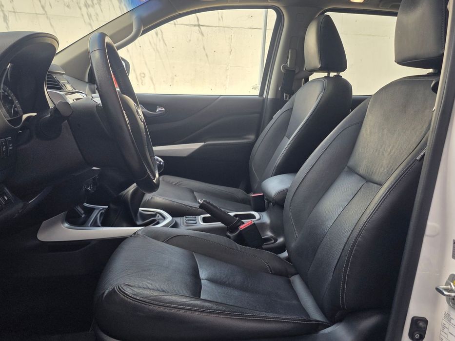 Nissan Navara 2.3 dCi CD 4WD N-Connecta Nav+Barras