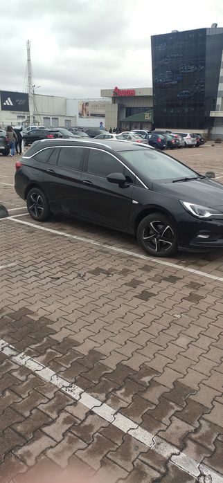 Продам Опель Астра 2017.