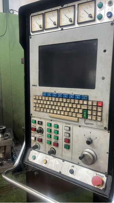 Maquina cnc em bom estado