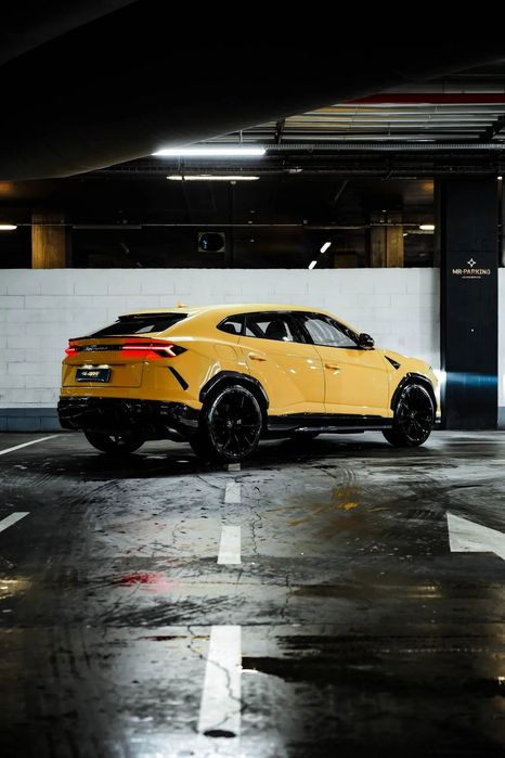 Lamborghini Urus517427819289651203