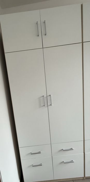 Szafa biala uniewyrsalna