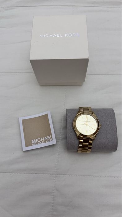 Relogio Mikael Kors gold