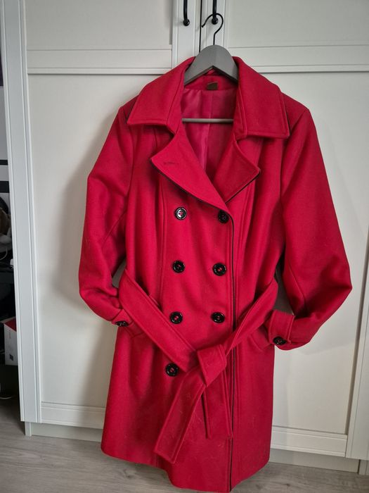 Płaszcz z wełny i wiskozy