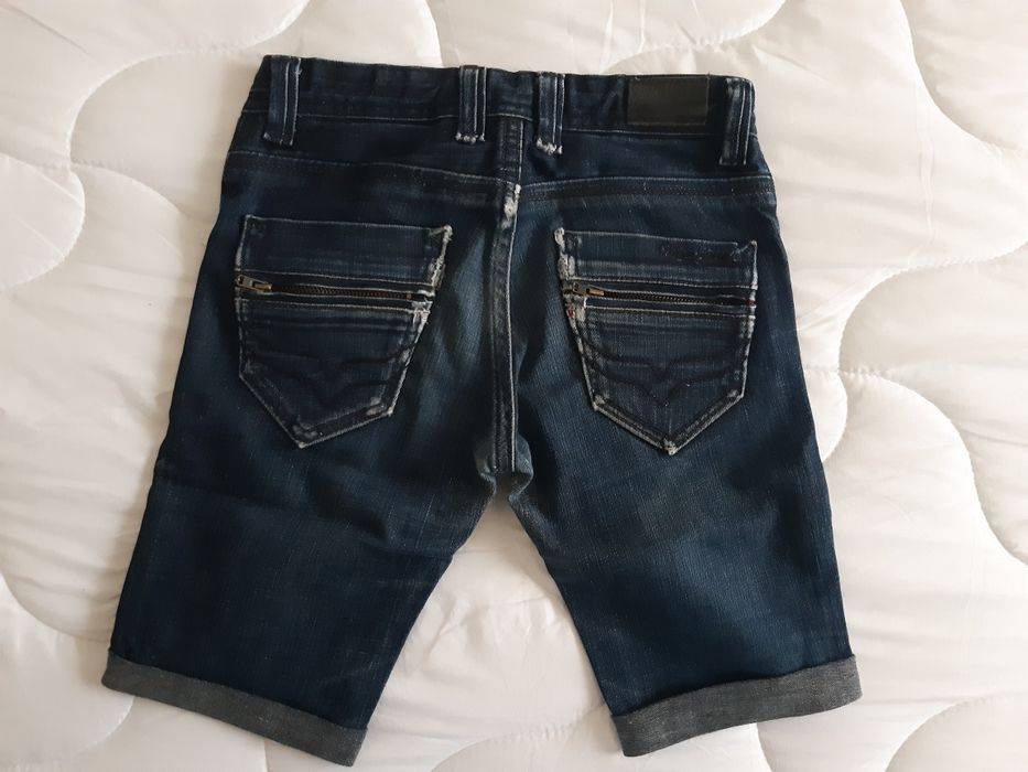 Calções da Pepe Jeans 8 anos.