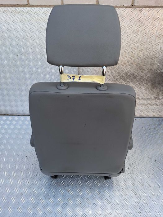 Fotel Lewy Przód Kierowcy Podłokietniki Vw Transporter T5 Lift T6 Caravelle