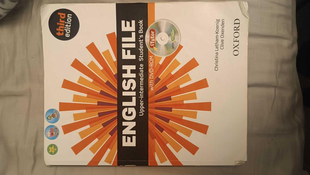 ENGLISH FILE upper-intermediate - student's book + workbook