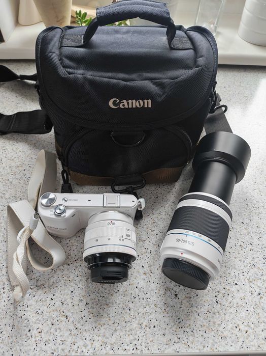 Aparat Samsung bezlusterkowiec