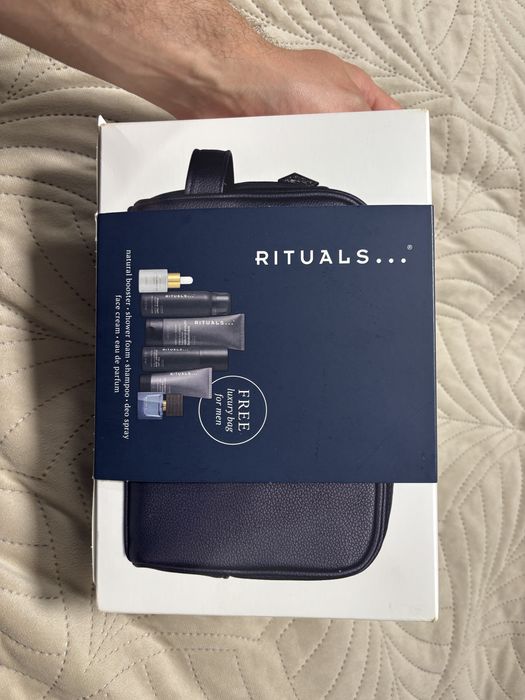 RITUALS kosmetyczka z zestawem kosmetykow