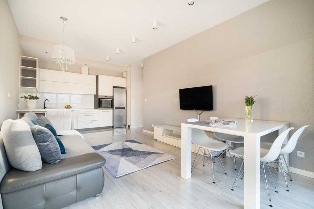 Wynajmę 3 pokojowy apartament, 4400zł, bezpośrednio