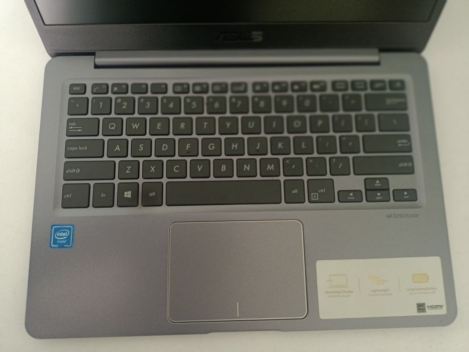 Ноутбук ASUS R420S компактный и автономный