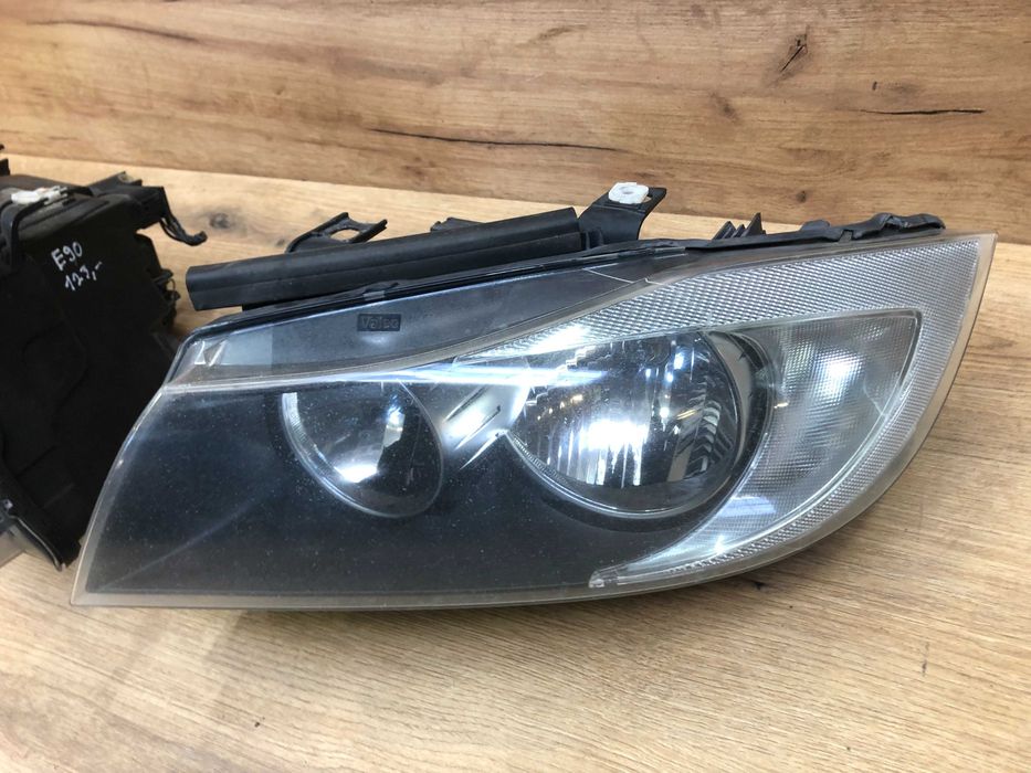 Lampa/reflektor przedni lewy prawy BMW E90 przed lift