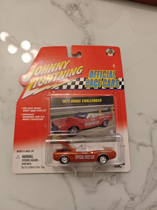 Johnny lightning 1971 Dodge challenger nie hot wheels rocznik 2001