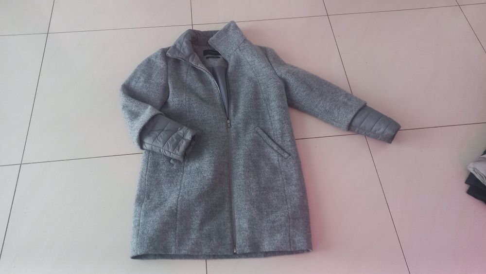 Kurtka damska Reserved  rozmiar 40. Stan dobry