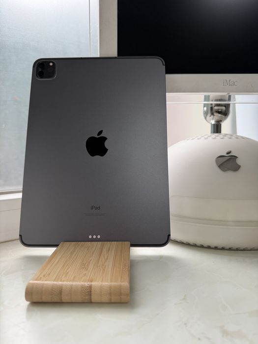 iPad Pro 11 M1 2021 256Gb Space WiFi+LTE Гарний стан, рідний АКБ 95%